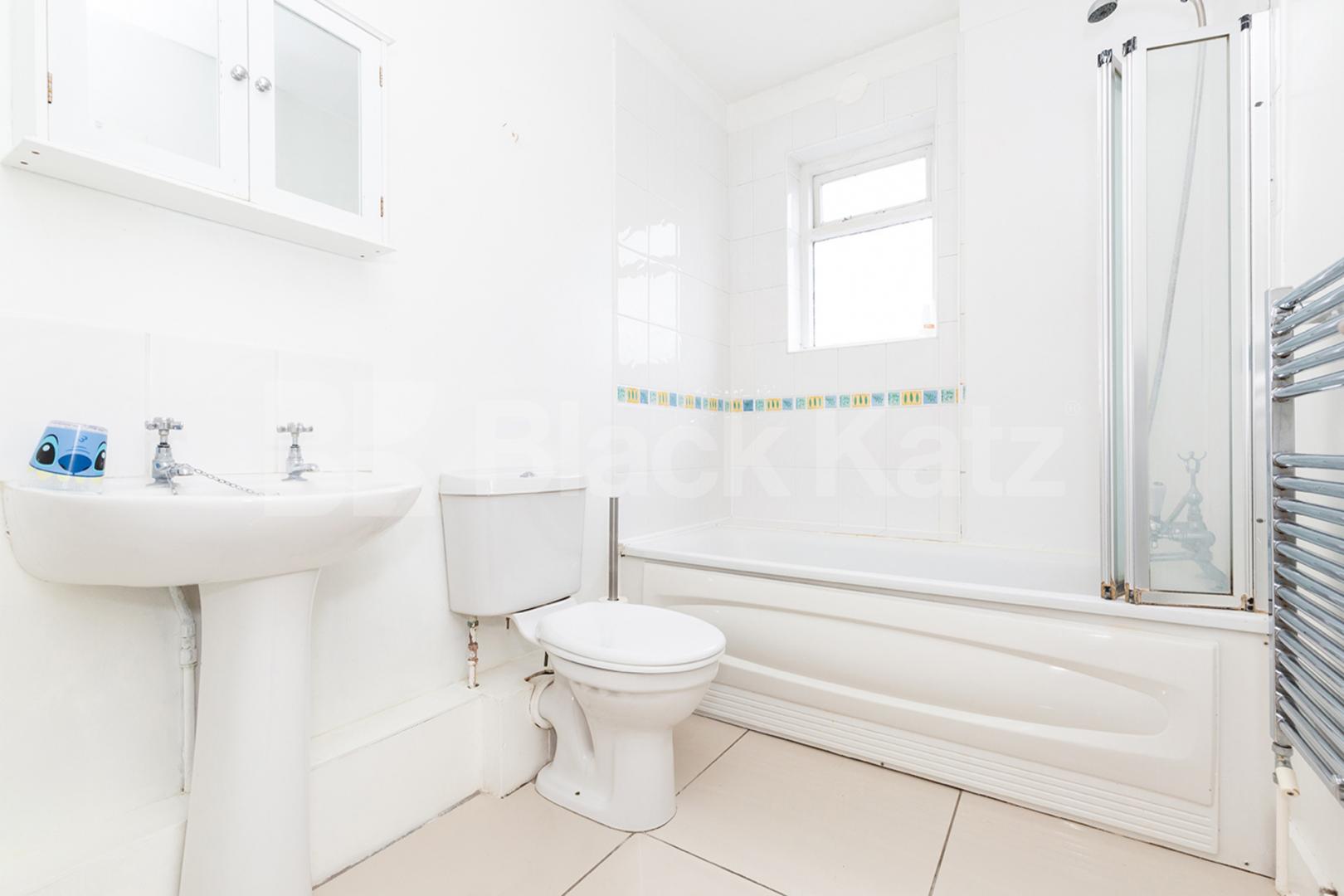 spacious 1 bedroom property on the top floor which is bright and airy Church Lane, Crouch End